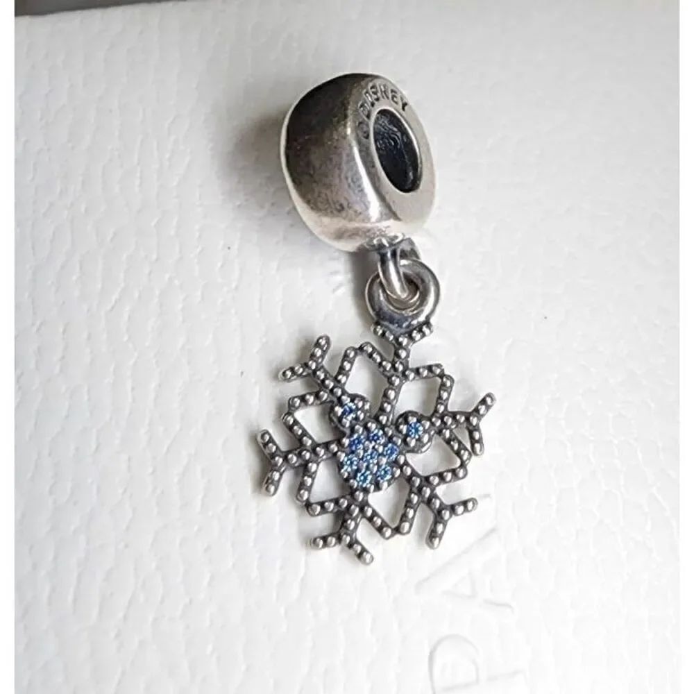 Pandora X Disney Mickey's Sparkling Snowflake .925 Sliver